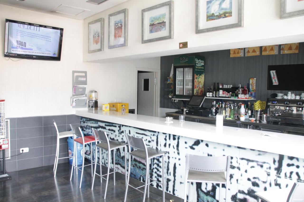 Hostal Francisco Salinas Burgo Εξωτερικό φωτογραφία